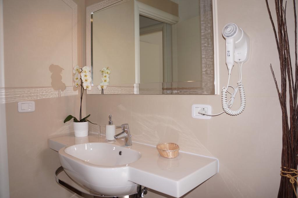 Lullymia Bed and Breakfast Crotone Værelse billede