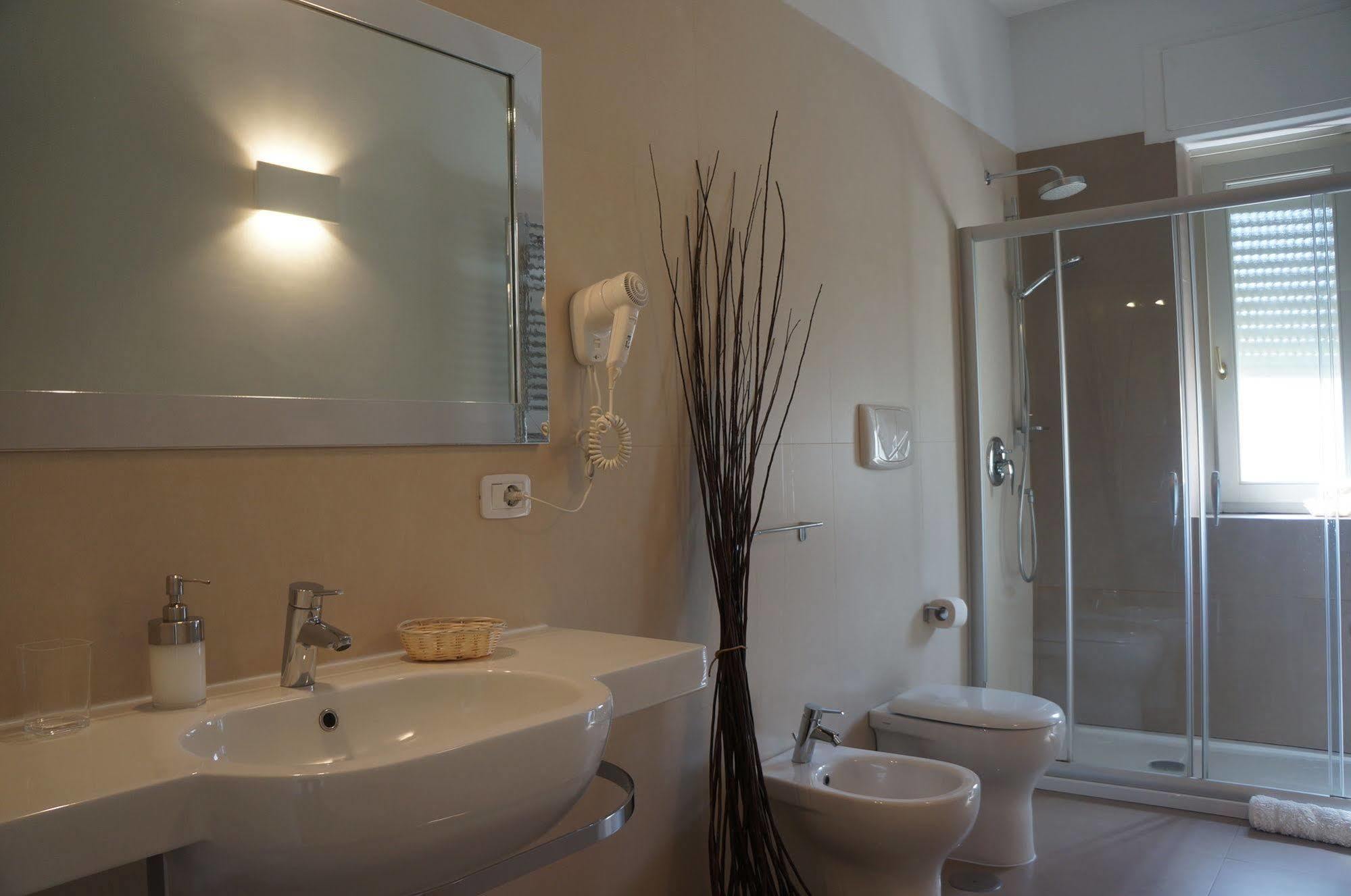 Lullymia Bed and Breakfast Crotone Eksteriør billede