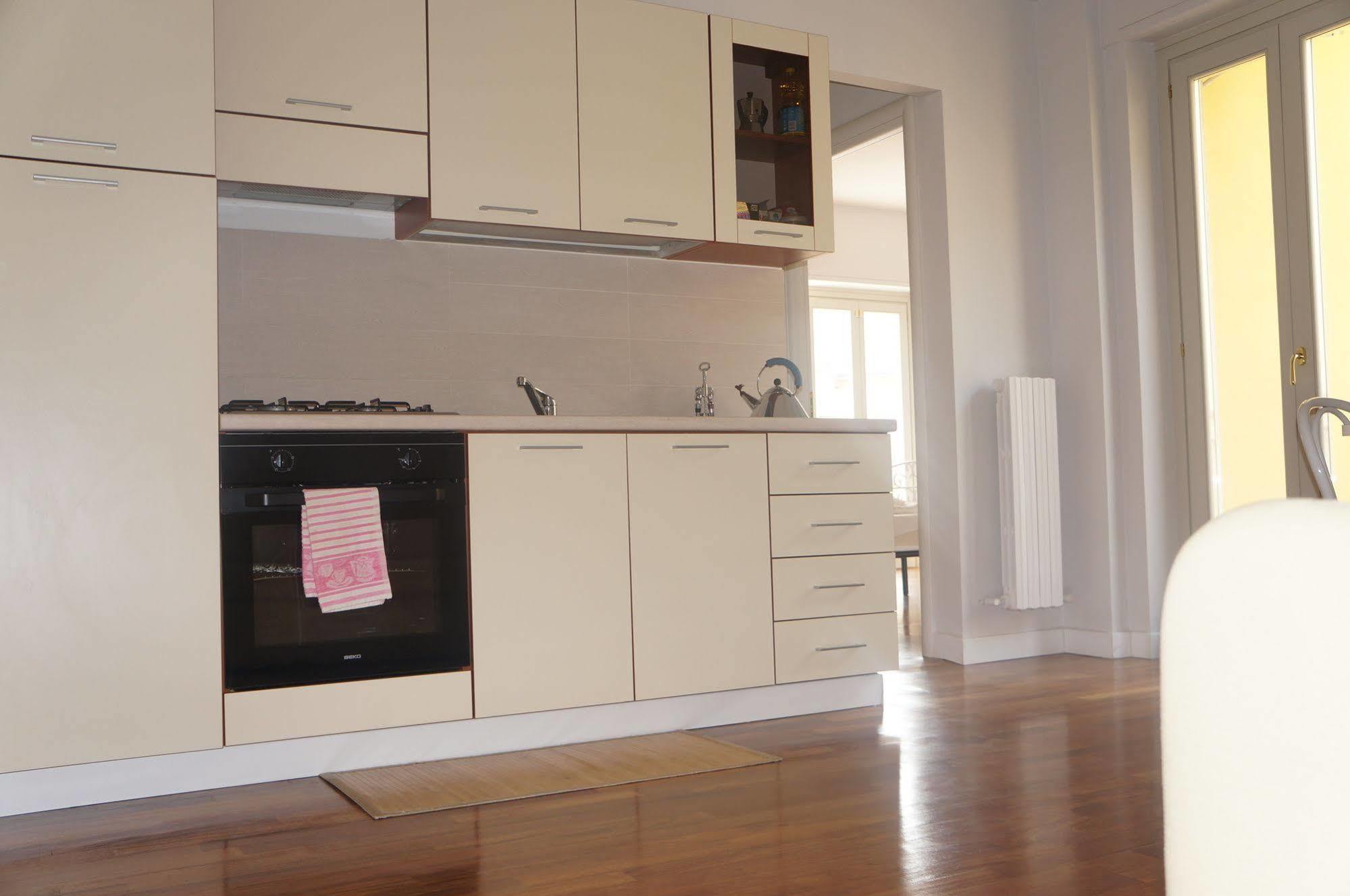 Lullymia Bed and Breakfast Crotone Eksteriør billede